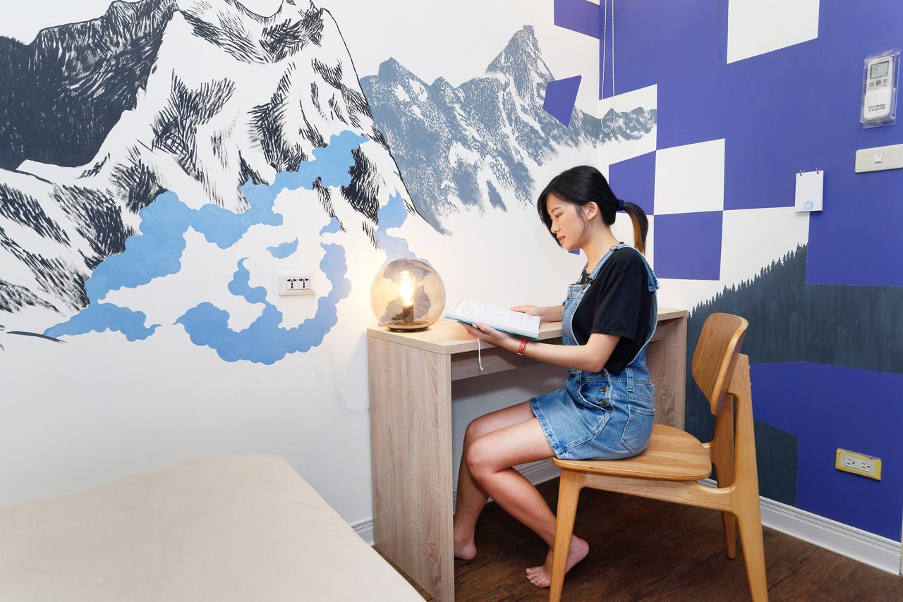 Flip Flop - Main Station Hostel *